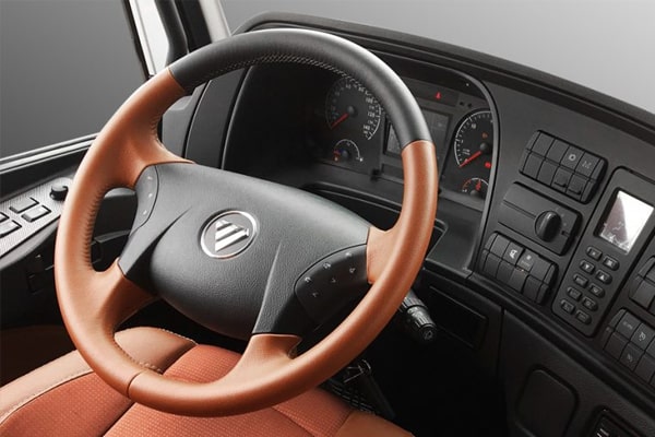 Vô lăng 3 chấu xe đầu kéo AUMAN EST FV 400